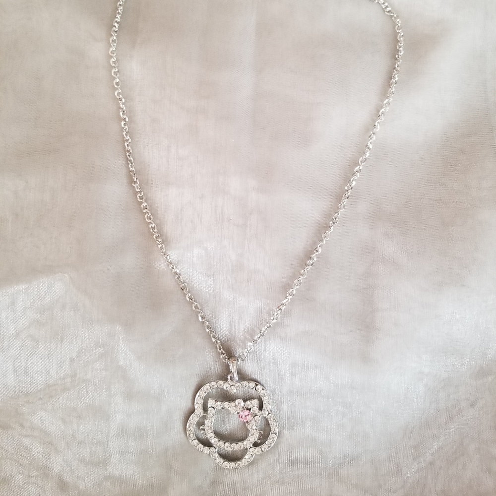 Hello Kitty Rhinestone Pendant - Picture 6 of 6
